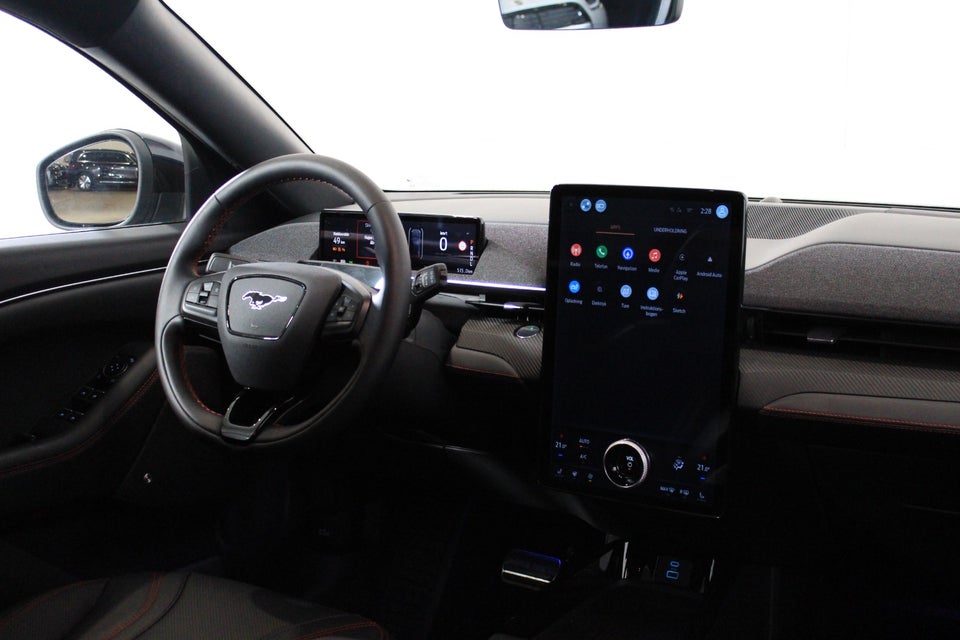 Ford Mustang Mach-E 98 Premium Extended Range 5d