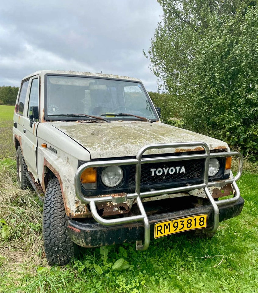 Toyota Land Cruiser 2,4 TD 4x4 3d