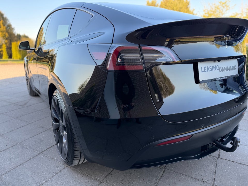 Tesla Model Y Performance AWD 5d
