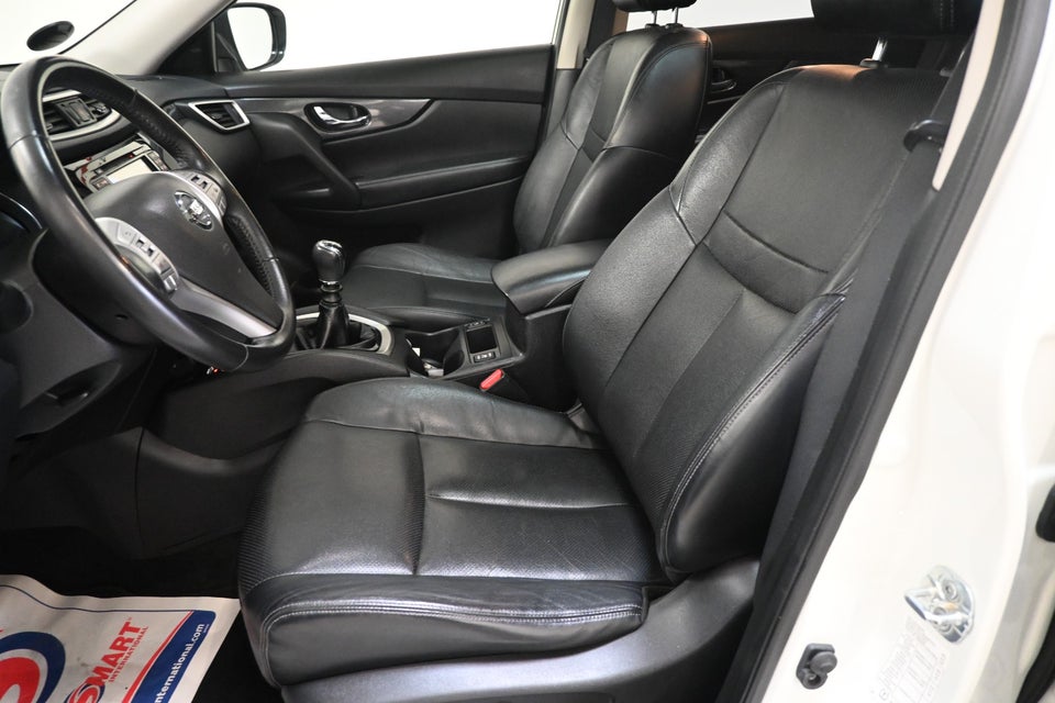 Nissan X-Trail 1,6 Dig-T 163 Tekna 5d
