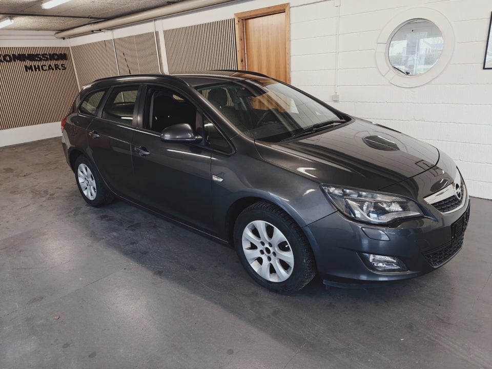 Opel Astra 1,7 CDTi 125 Enjoy Sports Tourer 5d