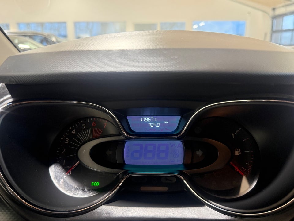 Renault Captur 0,9 TCe 90 Expression 5d