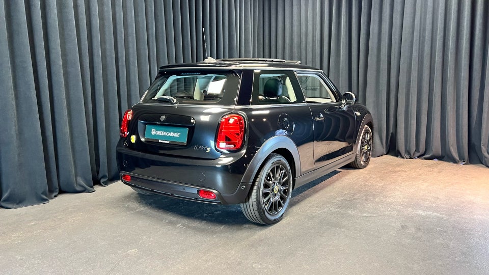 MINI Cooper SE Classic Trim 3d