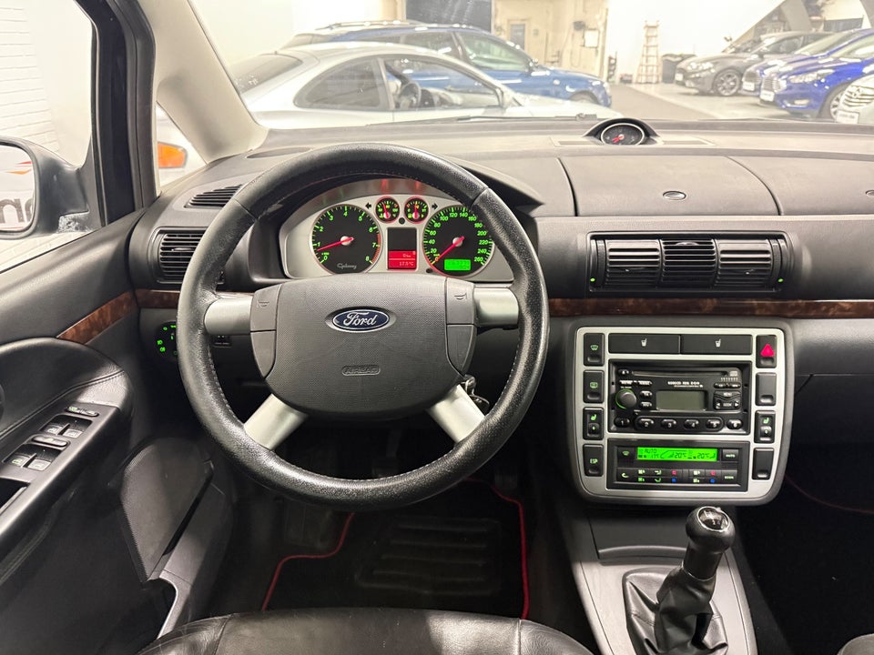 Ford Galaxy 2,8 204 Ghia 5d