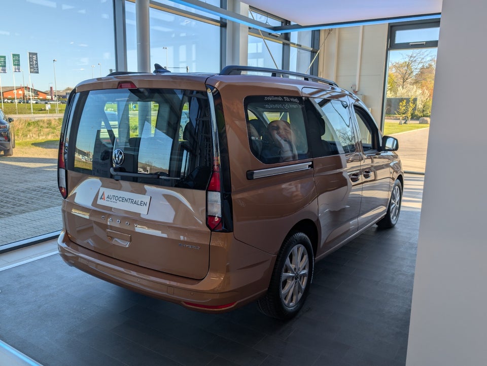 VW Caddy Maxi 1,5 TSi 114 Life DSG 5d