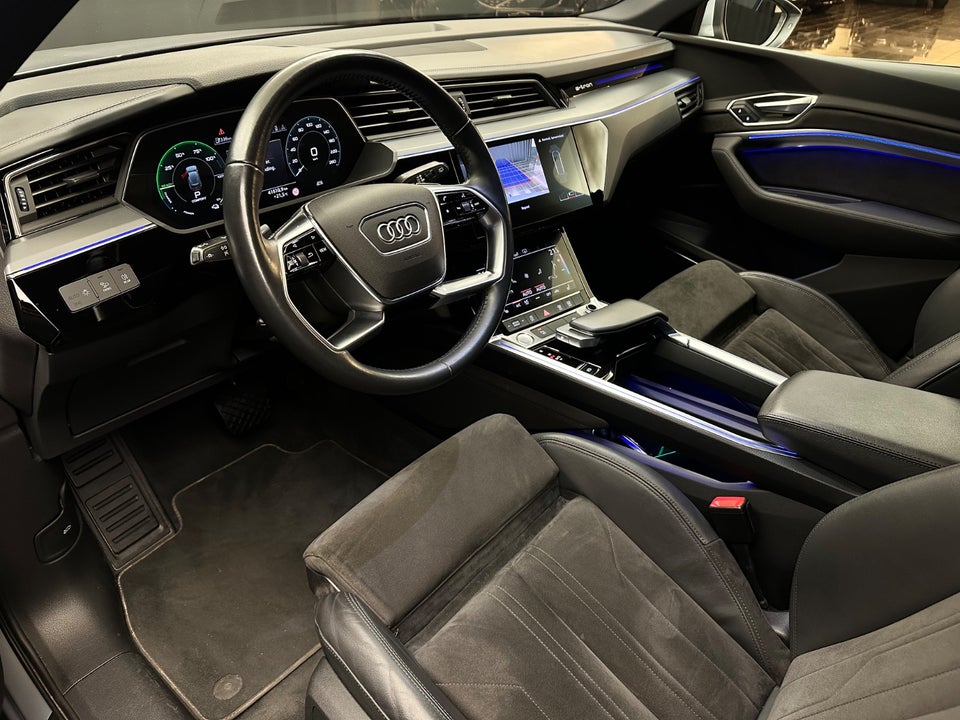 Audi e-tron 55 S-line quattro 5d