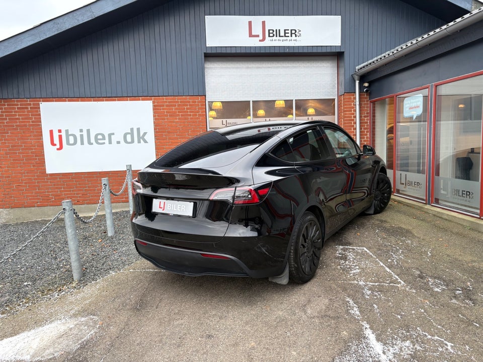 Tesla Model Y RWD 5d