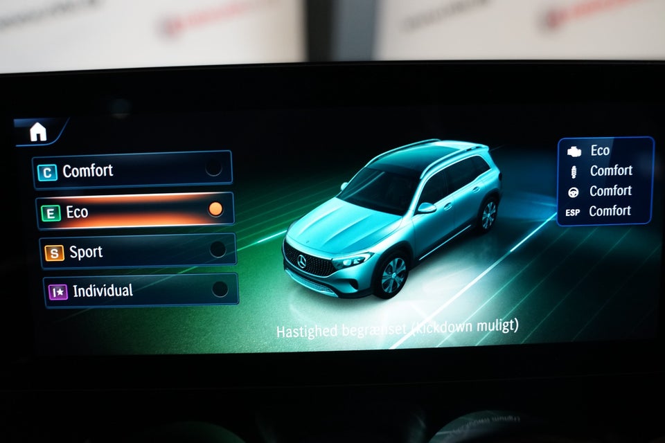 Mercedes EQB250+ AMG Line 5d