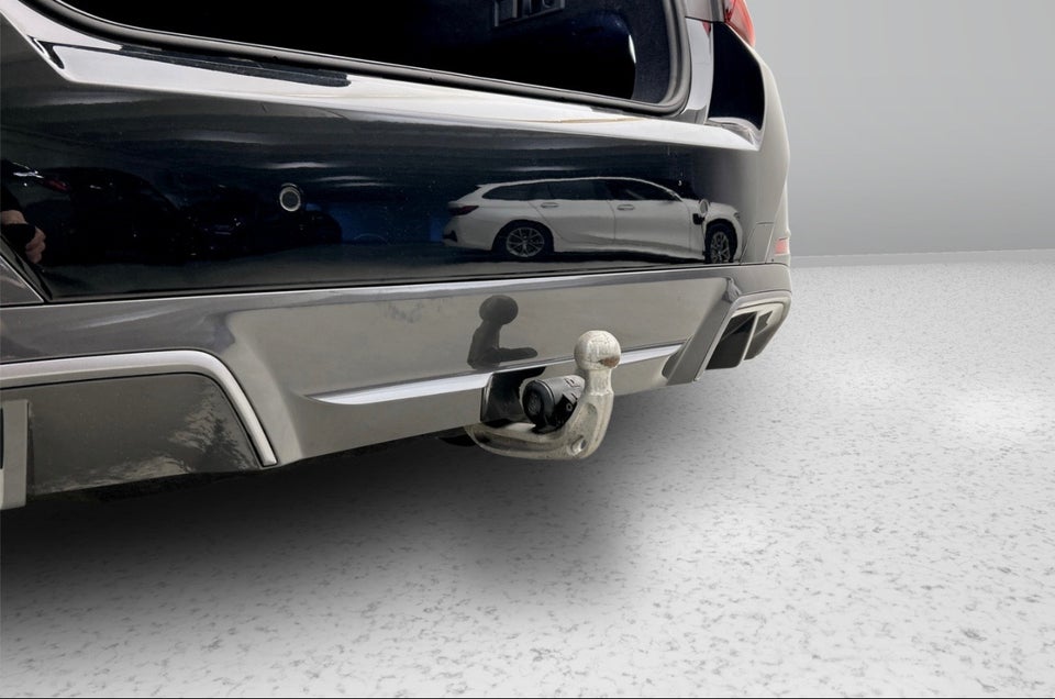 BMW i4 eDrive35 Charged 5d