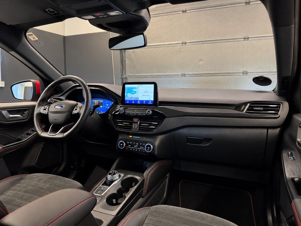 Ford Kuga 2,5 PHEV ST-Line X CVT 5d