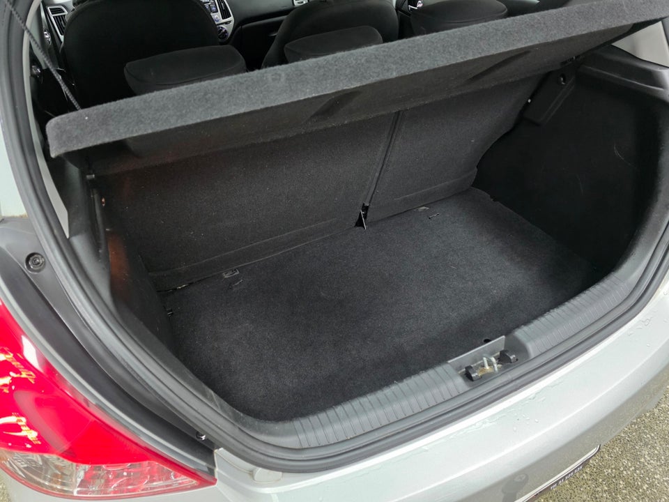 Hyundai i20 1,25 Classic XTR+ 5d