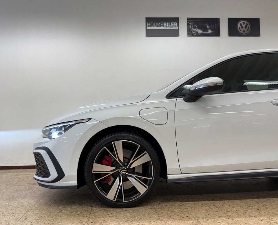 VW Golf VIII 1,4 GTE DSG 5d