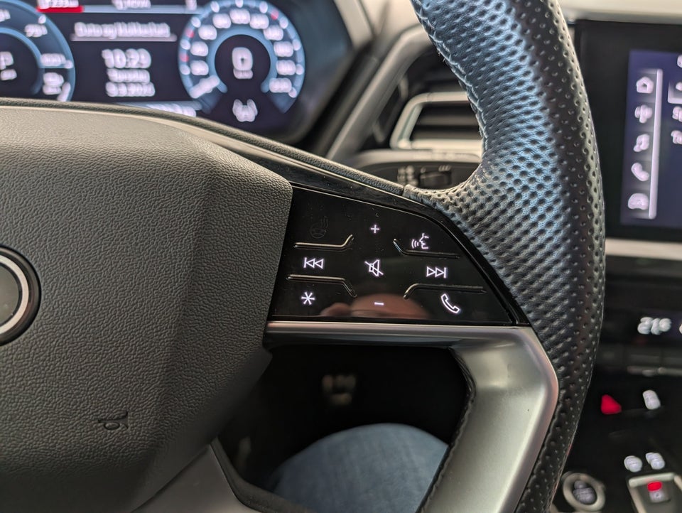 Audi Q4 e-tron 40 edition one 5d