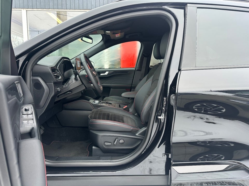 Ford Kuga 2,5 PHEV ST-Line X CVT 5d