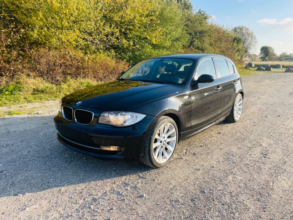 BMW 118i 2,0 Advantage 5d