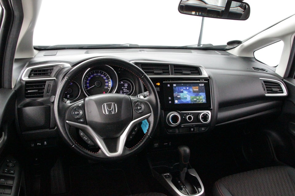 Honda Jazz 1,5 i-VTEC Dynamic CVT 5d
