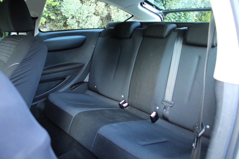 Citroën C4 1,6 Coupé 3d