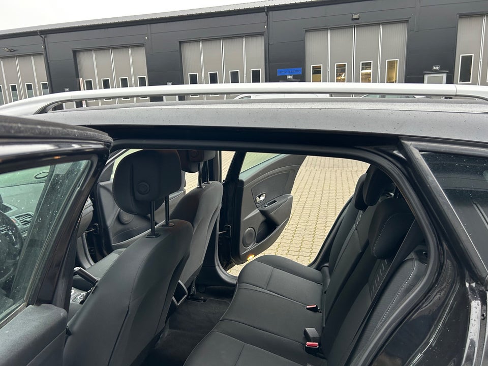 Renault Megane III 1,9 dCi 130 Expression Sport Tourer 5d