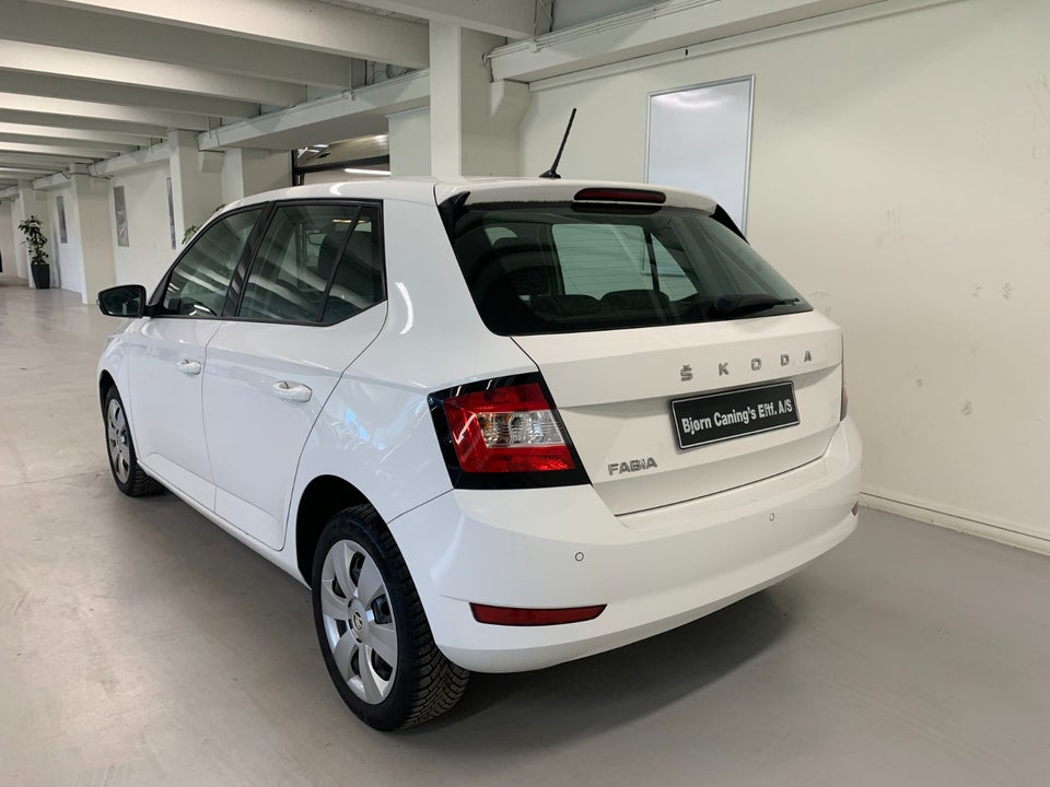 Skoda Fabia 1,0 MPi 60 Ambition 5d