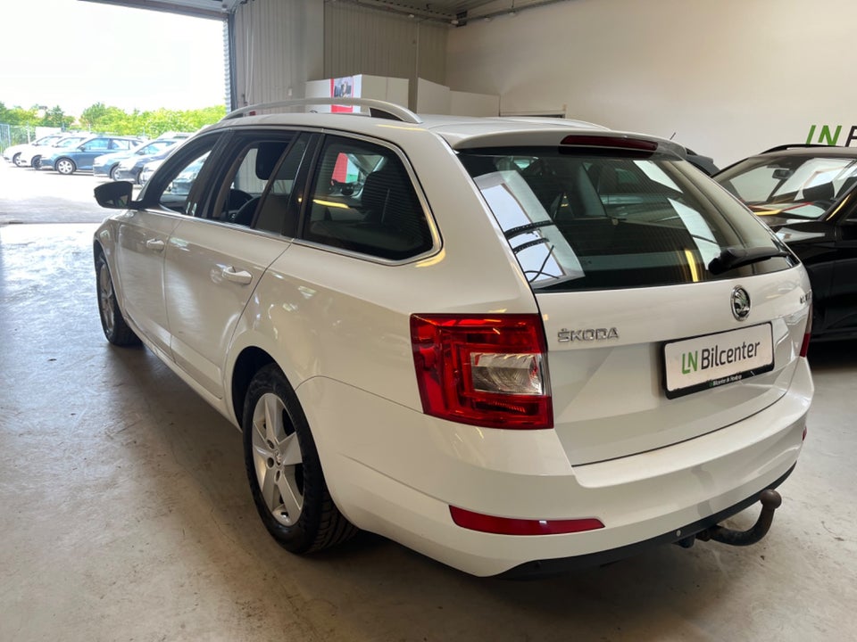 Skoda Octavia 1,2 TSi 105 Elegance Combi DSG 5d