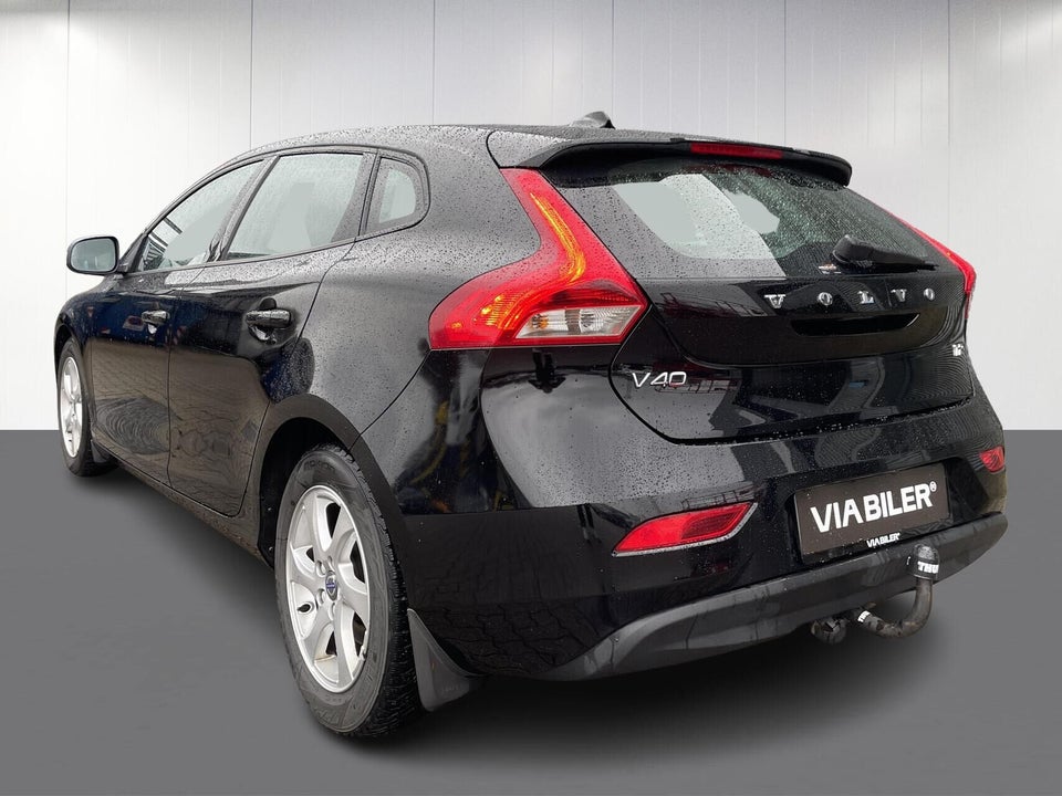 Volvo V40 2,0 T2 122 Kinetic Eco 5d
