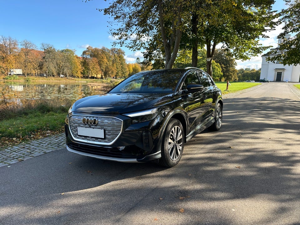 Audi Q4 e-tron 40 Advanced 5d