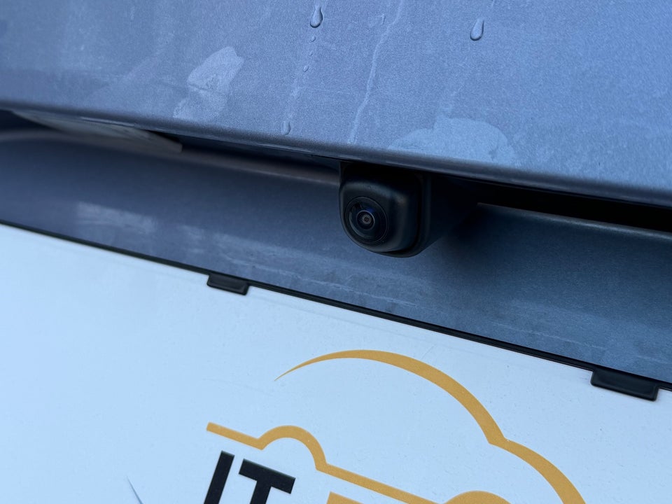 Hyundai Kona 48 EV Essential 5d