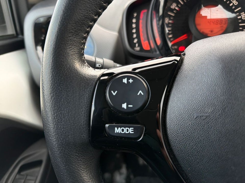 Peugeot 108 1,0 e-VTi 72 Edition:210+ 5d