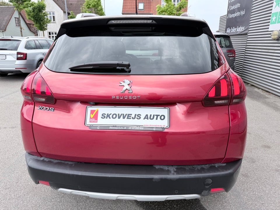 Peugeot 2008 1,6 BlueHDi 100 Allure Sky 5d