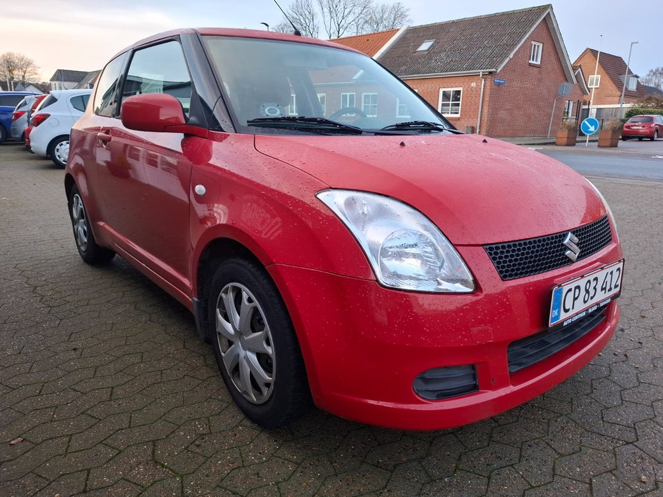 Suzuki Swift 1,3 GL 3d