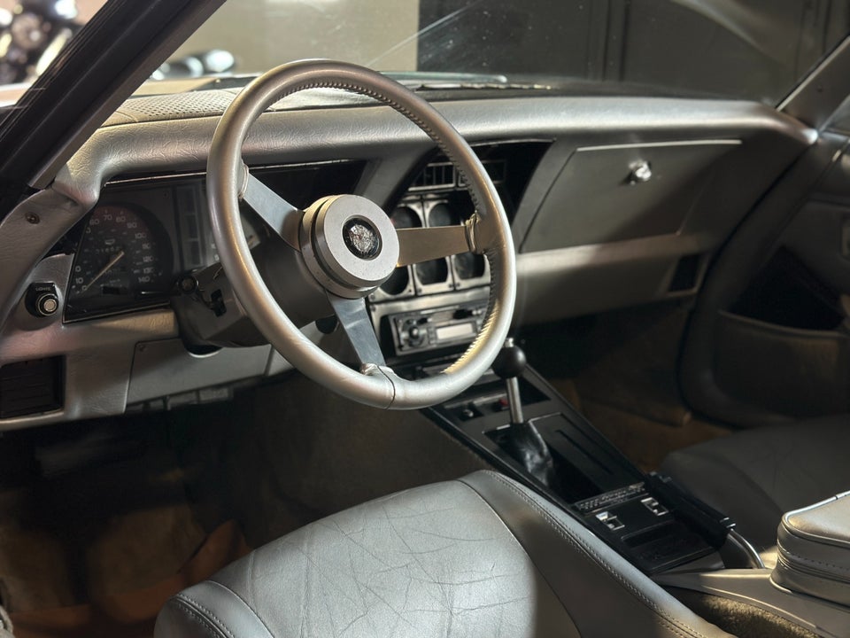 Chevrolet Corvette 5,7 V8 Targa Anniversary 2d