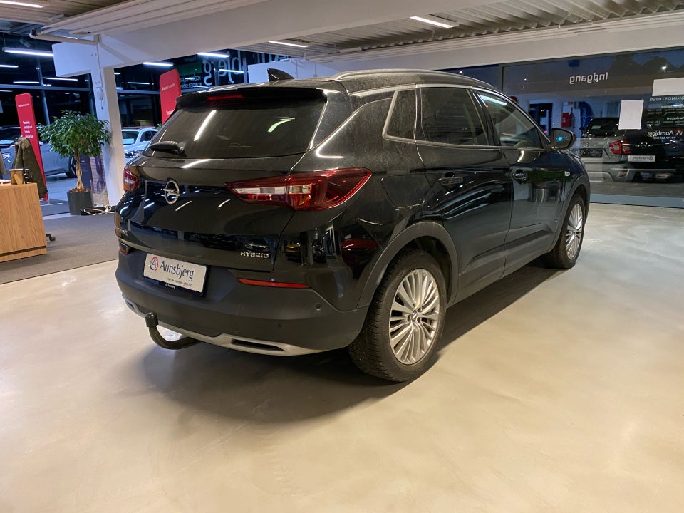 Opel Grandland X 1,6 Hybrid Ultimate aut. 5d