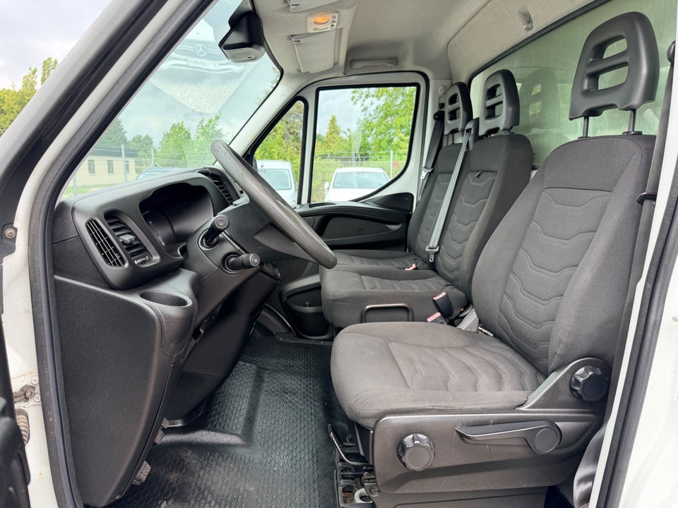 Iveco Daily 2,3 35S13 Alukasse m/lift 2d