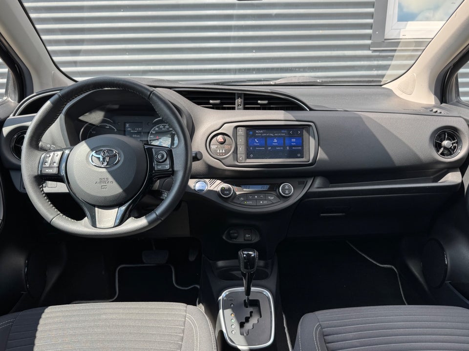 Toyota Yaris 1,5 Hybrid H2 Limited e-CVT 5d