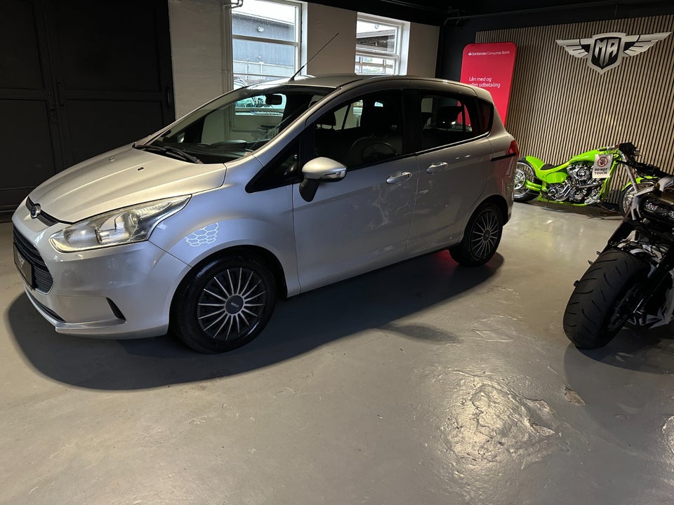 Ford B-MAX 1,0 SCTi 100 Titanium 5d