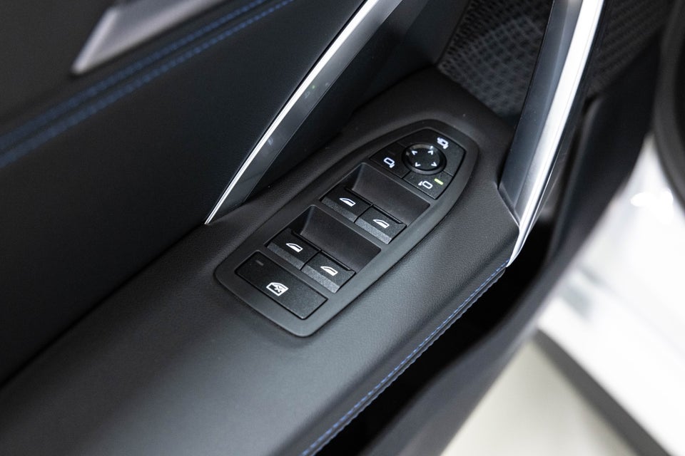 BMW iX1 eDrive20 M-Sport 5d