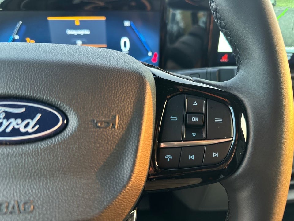 Ford E-Transit Custom 340L 64 Limited