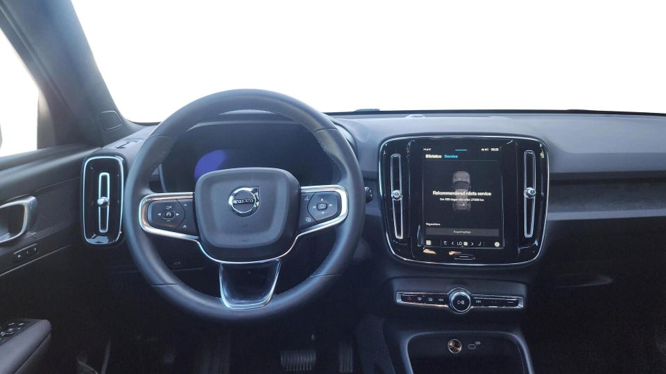 Volvo XC40 ReCharge Extended Range Plus 5d