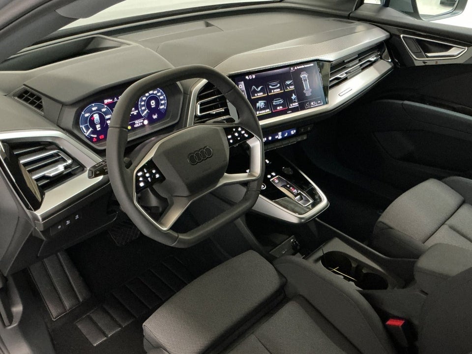 Audi Q4 e-tron 55 S-line quattro 5d