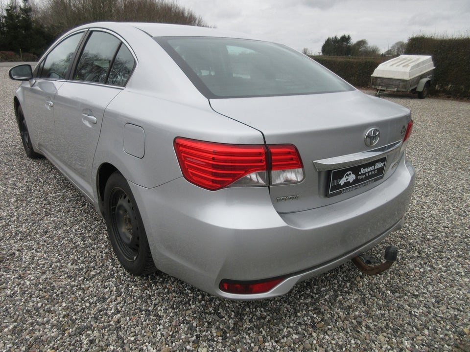 Toyota Avensis 1,6 VVT-i T1 4d