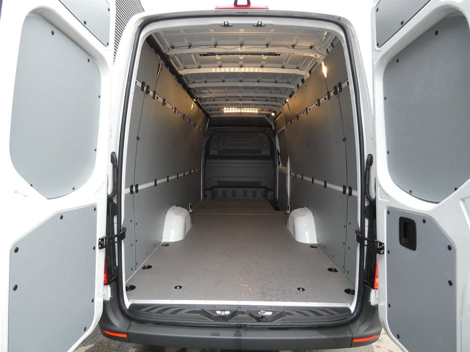 Mercedes Sprinter 317 2,0 CDi A4 Kassevogn aut. RWD