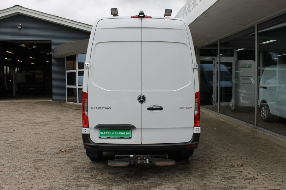 Mercedes Sprinter 317 2,0 CDi A2 Kassevogn aut. RWD