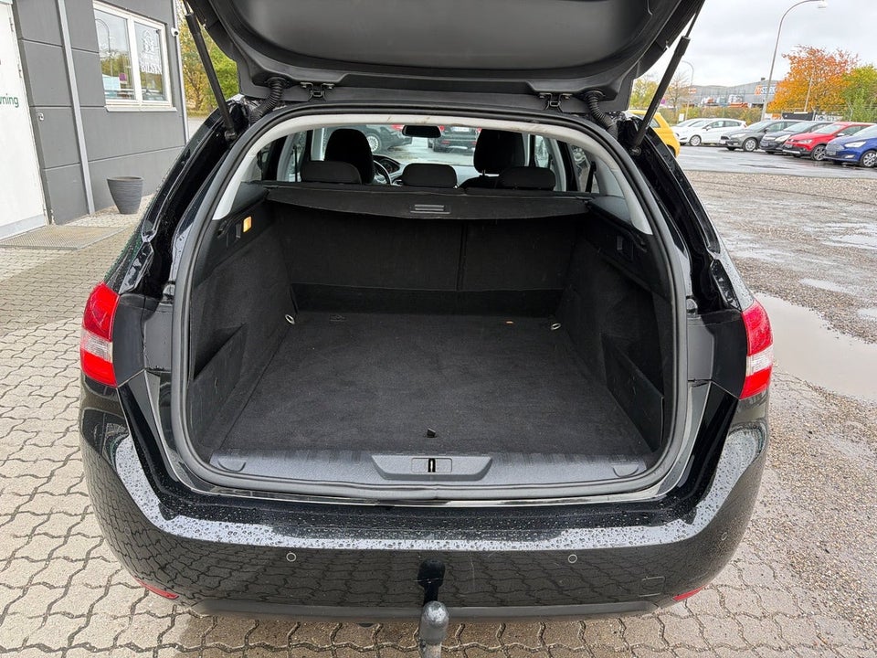 Peugeot 308 1,6 BlueHDi 120 Active SW 5d