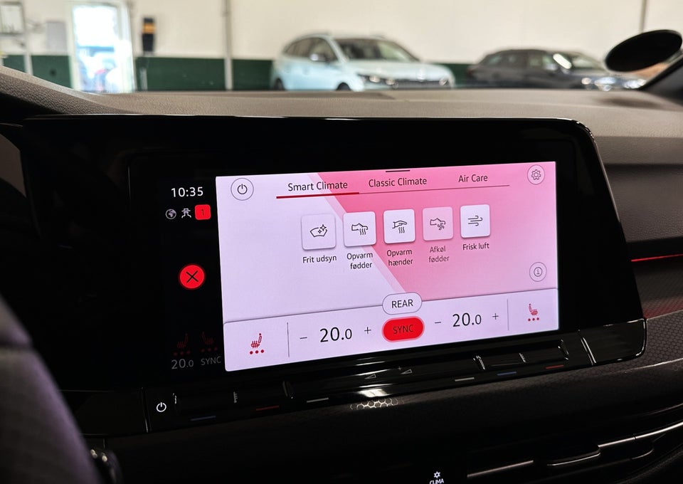 VW Golf VIII 1,4 GTE DSG 5d