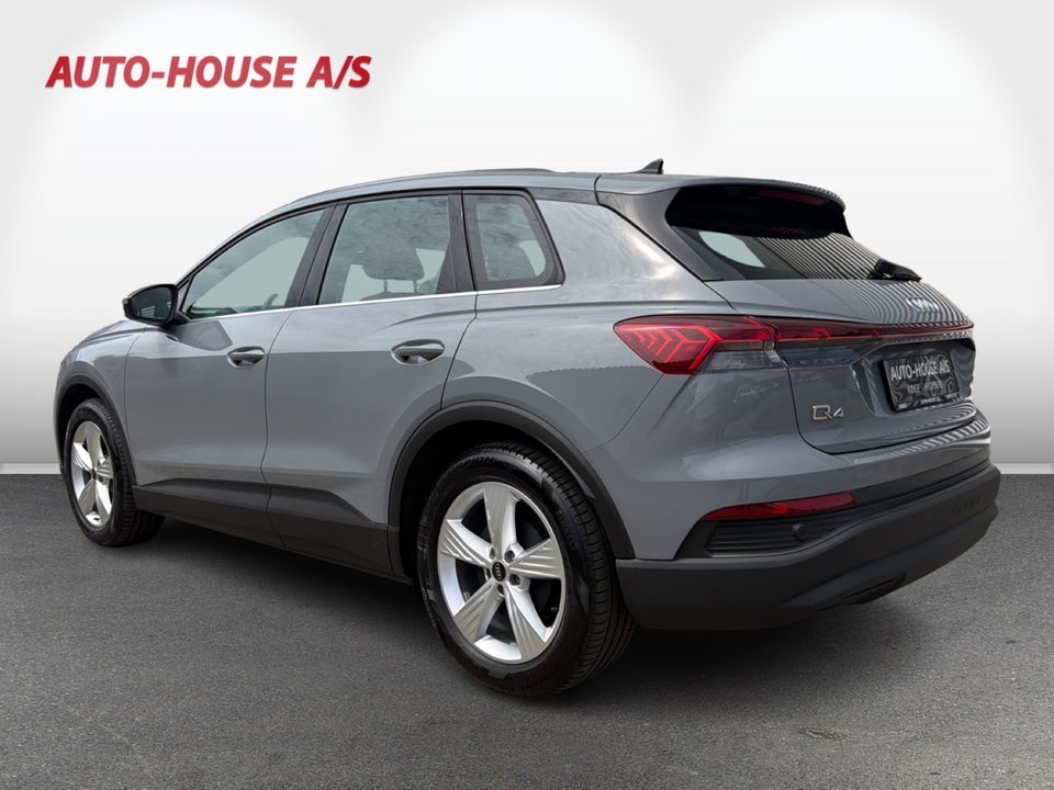 Audi Q4 e-tron 40  5d