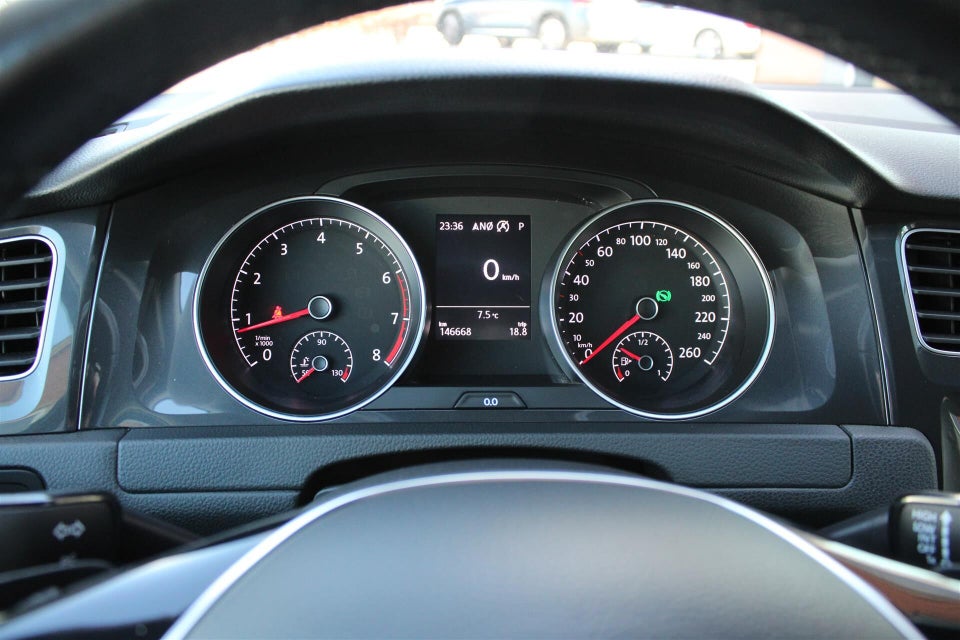 VW Golf VII 1,5 TSi 130 Comfortline Variant DSG 5d