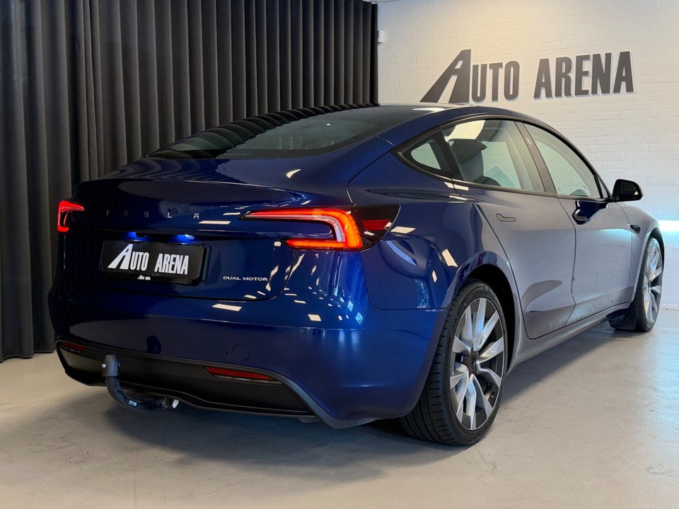 Tesla Model 3 Long Range AWD 4d
