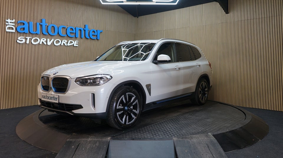 BMW iX3 Charged 5d