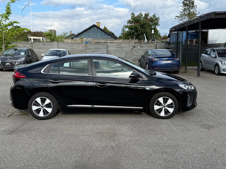Hyundai Ioniq 1,6 PHEV Premium DCT 5d