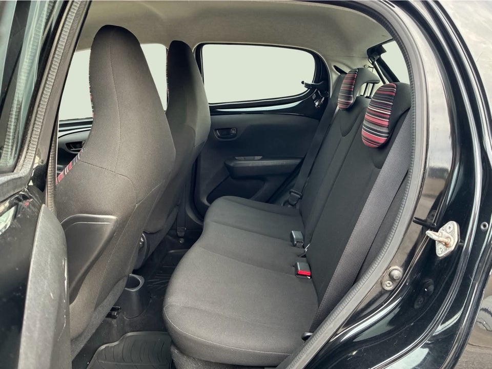 Citroën C1 1,0 e-VTi Shine 5d